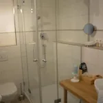جيست هاوس باير أم باد باد ويسي