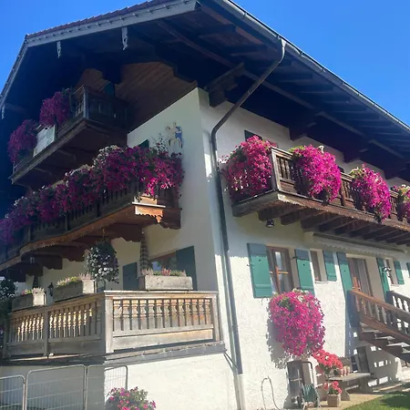Апартаменты Gaestehaus Baier Am Bad *